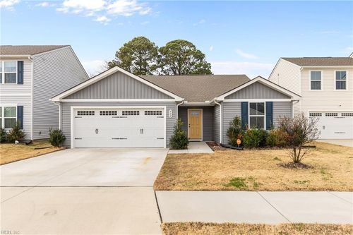 408 Forecastle St, Portsmouth, VA, 23702-2754 | Card Image