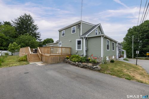 34 Downer St, Pawcatuck, CT, 06379-1625 | Card Image