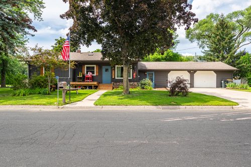 2729 Oak Dr, La Crosse, WI, 54601-8051 | Card Image