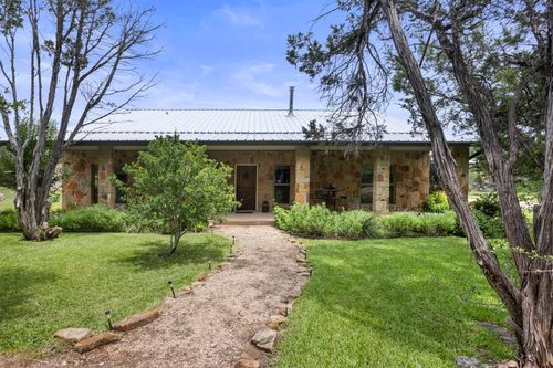 201 N Oak Vista Dr, Burnet, TX, 78611-0019 | Card Image