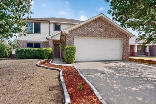 204 Centennial Pl, Crowley, TX, 76036-4032 | Card Image