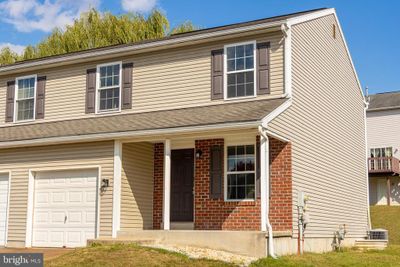 1027 Alexander Drive, House other with 3 bedrooms, 2 bathrooms and null parking in TEMPLE PA | Image 3