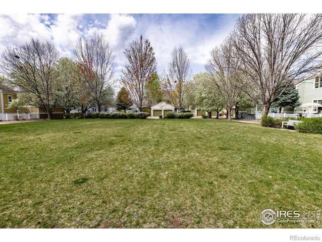 Grassy area, looking toward the unit. | Image 28