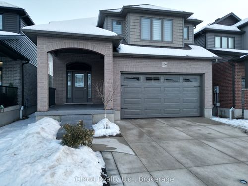106 Queensgate Cres, Breslau, ON, N0B1M0 | Card Image