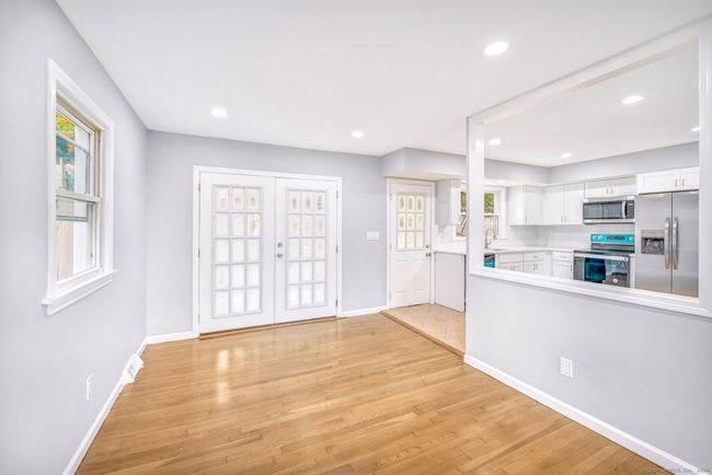 210 Forest Rd, House other with 3 bedrooms, 2 bathrooms and null parking in West Haven CT | Image 5
