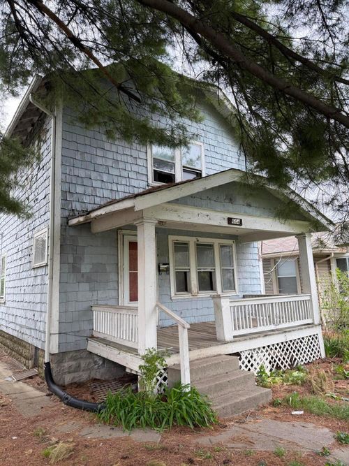 1604 Manchester Ave, Columbus, OH, 43211-1536 | Card Image