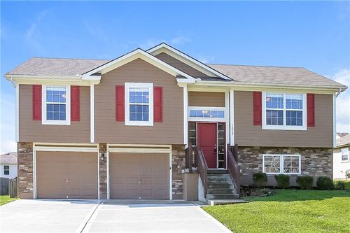 1603 Nw Hilltop Ln, Grain Valley, MO, 64029-7823 | Card Image
