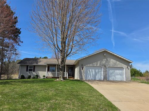 1036 Pine St, Black River Falls, WI, 54615-9312 | Card Image