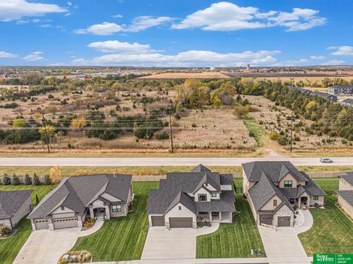3319 Robyn Ridge Rd, Fremont, NE, 68025 | Card Image