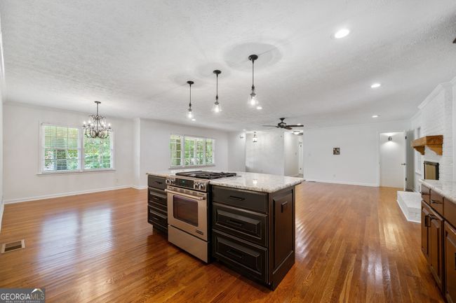 2985 Medinah Ct, House other with 3 bedrooms, 2 bathrooms and null parking in Chamblee GA | Image 7