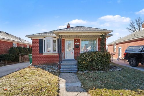 13145 Cherry St, Southgate, MI, 48195-1608 | Card Image