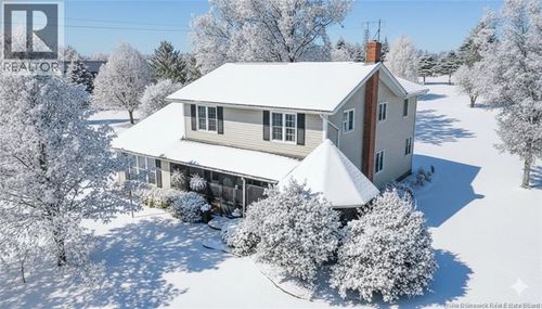 {{alt}} | Card Image