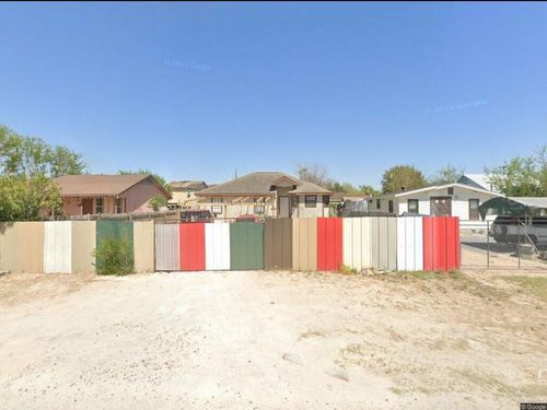 821 La Camelia, Mission, TX, 78572-9313 | Card Image