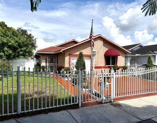 7510 W 4th Ave, Hialeah, FL, 33014-4315 | Card Image