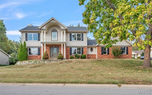 44 Normandy Dr, Lake St Louis, MO, 63367-1502 | Card Image