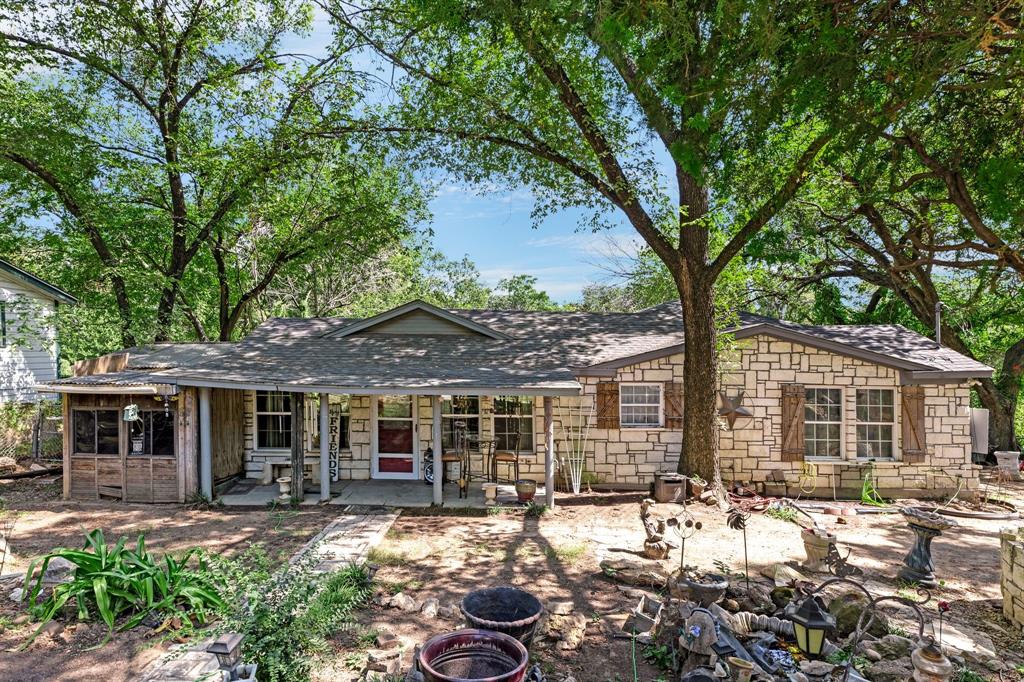 Alameda Rd, Azle, TX 76020