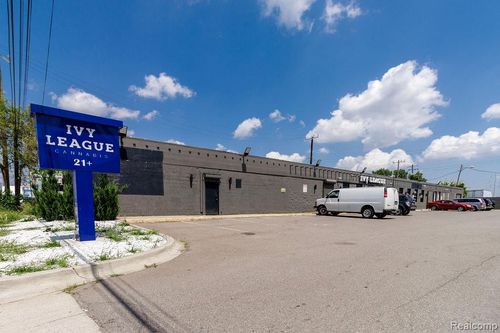 465 S Schaefer Hwy, Detroit, MI, 48217-1356 | Card Image