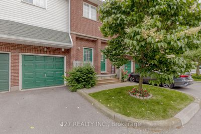 77 - 42 Green Valley Dr, Condo with 3 bedrooms, 2 bathrooms and 2 parking in Kitchener ON | Image 3