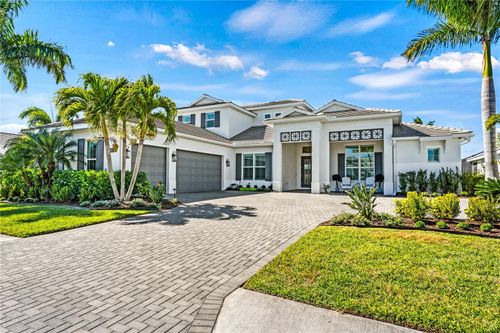 8281 Redonda Loop, LAKEWOOD RANCH, FL, 34202-2632 | Card Image