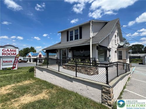 2309 Macarthur Rd, Whitehall, PA, 18052-4523 | Card Image