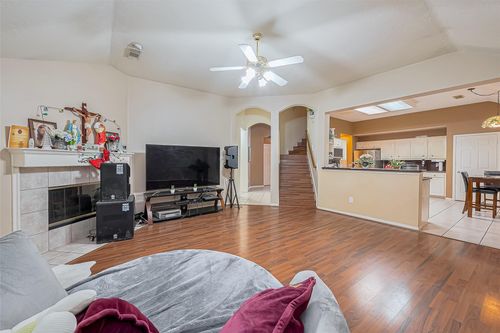 10323 Emerald Pine Dr, Houston, TX, 77070-5395 | Card Image