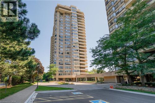 1807-6 Willow St, Waterloo, ON, N2J4S3 | Card Image