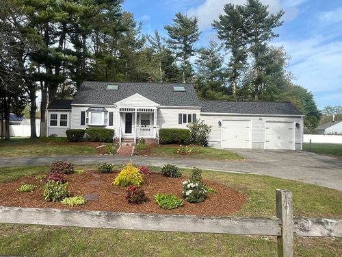 106 County Rd, East Freetown, MA, 02717-1615 | Card Image