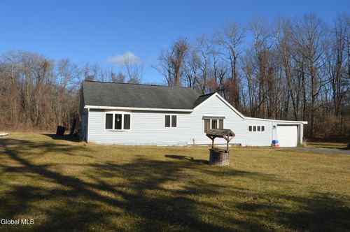 37 Fox St, Selkirk, NY, 12158-3018 | Card Image
