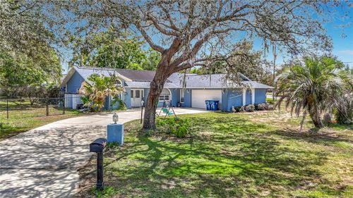 8354 White Pine Ave, BROOKSVILLE, FL, 34613-4760 | Card Image