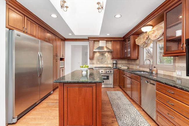 Kitchen | Image 10