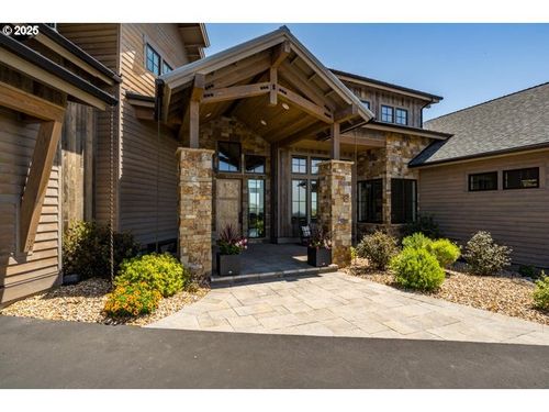 16726 Sw Pinnacle Ct, Powell Butte, OR, 97753-1948 | Card Image