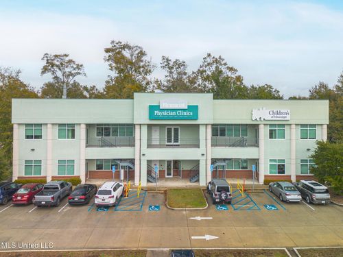 920 Tommy Munro Dr, Biloxi, MS, 39532-2150 | Card Image