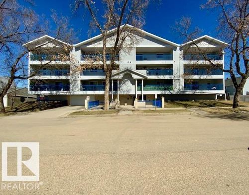 5212 48 Ave, Wetaskiwin, AB, T9A0N3 | Card Image