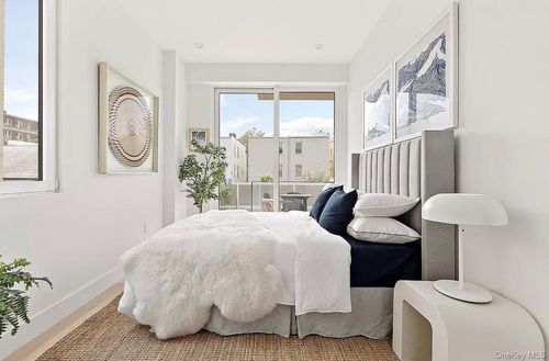 2a-19-14 21st Rd, Astoria, NY, 11105-3622 | Card Image