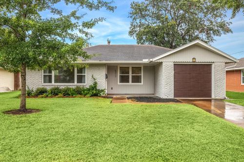 5317 Nina Lee Ln, Houston, TX, 77092-5211 | Card Image