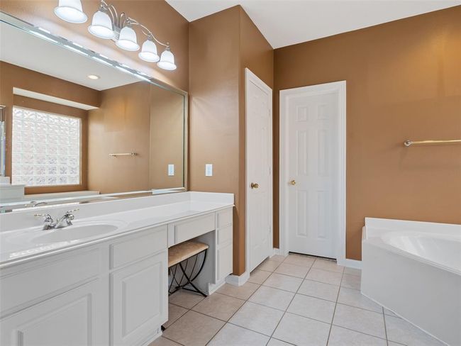 20131 Mayfair Park Ln, House other with 4 bedrooms, 4 bathrooms and 3 parking in Spring TX | Image 24