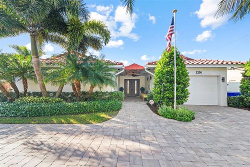 3250 Spanish River Dr, Pompano Beach, FL, 33062-6810 | Card Image