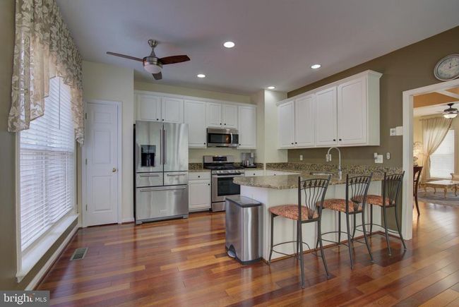 43855 Tattinger Ter, Townhouse with 4 bedrooms, 4 bathrooms and null parking in ASHBURN VA | Image 15
