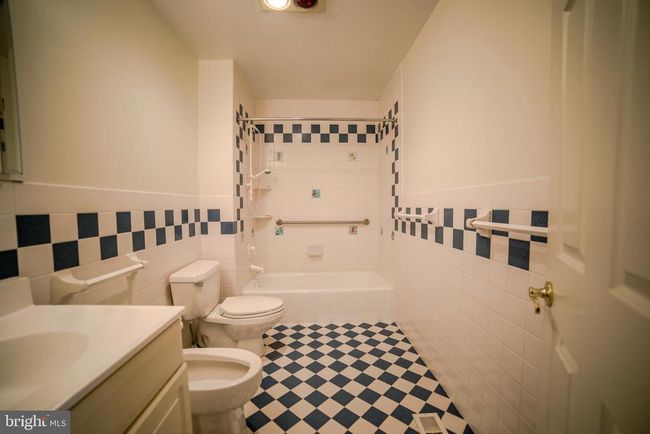 5 Barleycorn Dr, House other with 4 bedrooms, 4 bathrooms and null parking in BROOMALL PA | Image 36