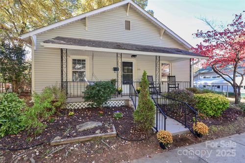 313 Dingler Ave, Mooresville, NC, 28115-3311 | Card Image