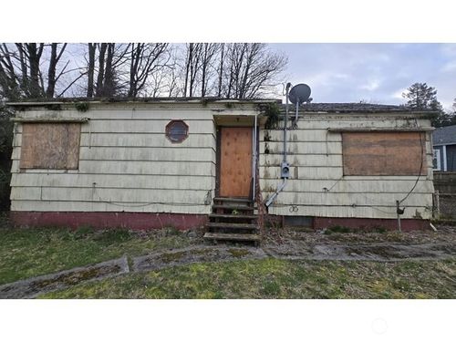 4010 22nd Ave Sw, Seattle, WA, 98106-1226 | Card Image