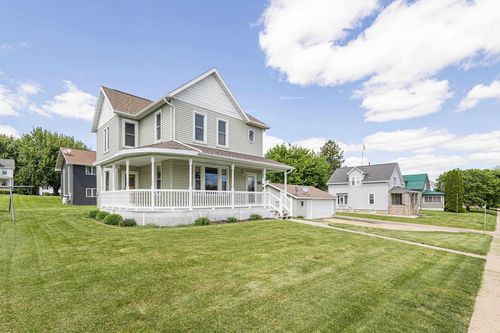 1820 17th St, Hazel Green, WI, 53811-9536 | Card Image