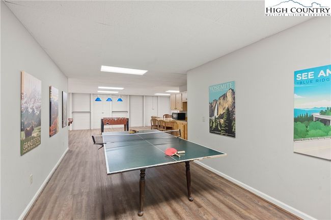 126 Rock Ledge Ln, House other with 5 bedrooms, 5 bathrooms and null parking in Sugar Mountain NC | Image 19