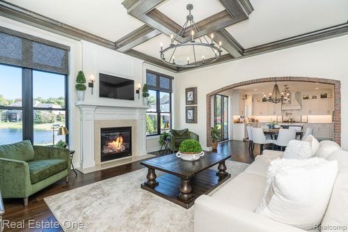 3435 Royal Berkshire Ln, Oakland, MI, 48363-2345 | Card Image