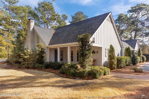 2 Alpine Pl, Pinehurst, NC, 28374-9600 | Card Image