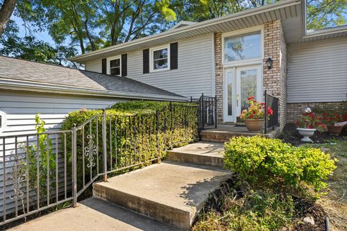 13694 Egg Ranch Rd, Pekin, IL, 61554-8350 | Card Image