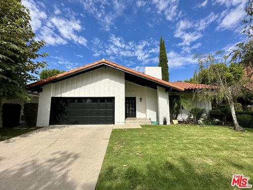1097 Finrod Ct, Westlake Village, CA, 91361-1819 | Card Image