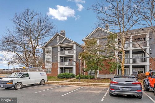 unit-203-20320 Beechwood Ter, ASHBURN, VA, 20147-2708 | Card Image