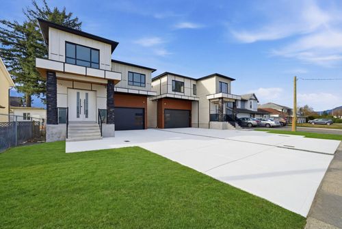 45130 Watson Rd, Chilliwack, BC, V2R3R5 | Card Image