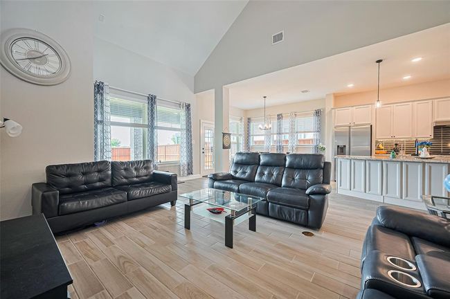 13811 Via Toluca Trl, House other with 4 bedrooms, 4 bathrooms and 2 parking in Cypress TX | Image 9